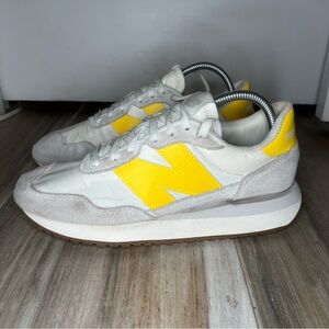New Balance 237 Sea Salt Egg Yolk Shoe Sneakers Womens Sz 9.5 White Yellow